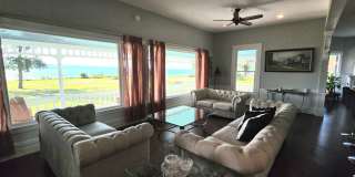 Beautiful waterfront Chateau. Short Term Retreat Gallery 1