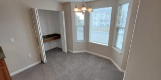 Meadows at Parkwood Gallery 17