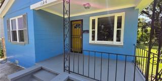 1606 Reynolds Street Gallery 1