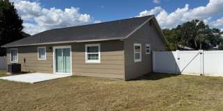 Charming 3-Bedroom 2 -bath  Home in the Mill Run Area Gallery 6