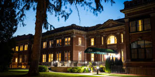 The Grove Gallery 22