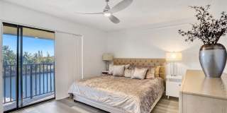 270 Captains Walk Gallery 52