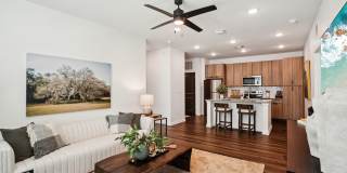 The Pullman Luxury Apartment Homes Gallery 52