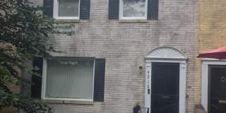 4212 CLAY Street NE Gallery 1