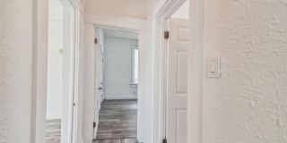 1913 W LEMON STREET Gallery 21