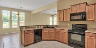 Gorgeous 4 bedroom home in amenity rich Verrado! Gallery 5
