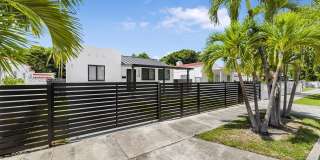 2244 SW 10th St Gallery 1