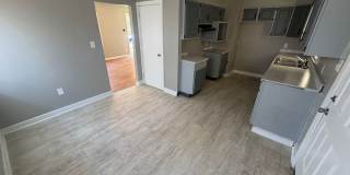 525 S Everett. Gallery 11