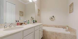 106 Renaissance Drive Gallery 20