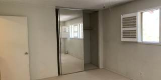 Adorable 3 Bed 1.5 Bath Covell Commons Condo ( fall Rental ) Gallery 24