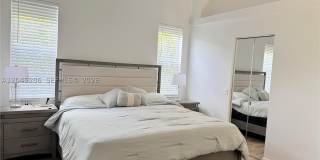 1074 Bluewood Ter Gallery 17