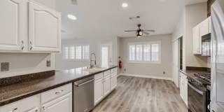 Spacious 5 Bedroom Home with Pool! Gallery 4