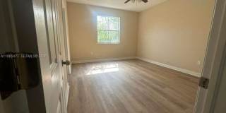 1026 NE 207th Ter Gallery 11