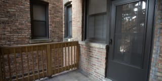 5452 S Ellis Gallery 25