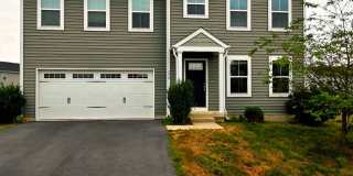 4 Bed, 2.5 Single Family Home in Bunker Hill, WV Gallery 1