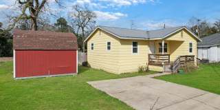 3 bedroom 1 bath house in Midtown available Mid- August Gallery 3