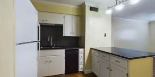 803 W 28th St Apt 206 Gallery 1