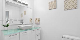 2886 NE 25th St Gallery 43