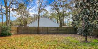 **$500 Off First Months Rent** Charming 3 Bedroom 2 bathroom ready for you to call home! Gallery 39