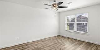 547 W Pickens Road Gallery 12