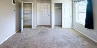 573 Hanover St Gallery 11