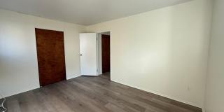 Gross Street Gallery 73