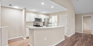 5027 Stratford Pine Lane Gallery 1