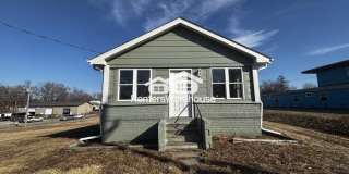 2621 Southeast 14th Street 2621 Southeast 14th Street Gallery 1