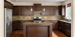 Spacious 5-Bed, 2.5-Bath Single-Family Home in Redmond Gallery 14
