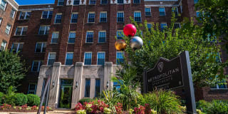 The Metropolitan Gallery 16