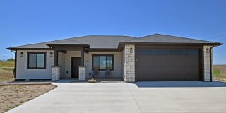 1495 Oxbow Gallery 1