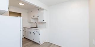345 MacArthur Apartments Gallery 9