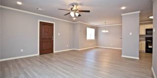4 Bed 4.5 Bath Townhouse just mins away from the University! Gallery 11