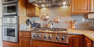 Breathtaking Views & Luxurious Furnished Rental in Oakmont's 55+ Community! Gallery 12