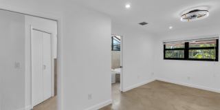 2119 N 14th Terrace Gallery 23