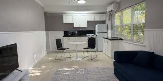 220 Washingtonia Avenue - E Gallery 1