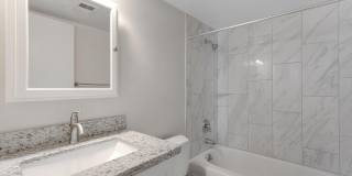 425 E Oxford Drive Gallery 19