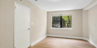 212-212 OAKWOOD Street SE Gallery 25