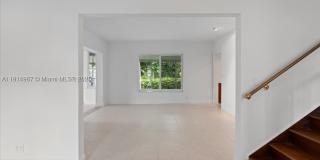 1961 NE 188th St Gallery 7