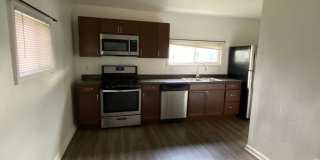 AVAILABLE AUGUST 2026 - 1 Bedroom Home w/ Spacious Living! Gallery 12