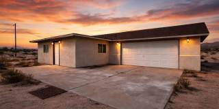 Updated 2 Bedroom Home with Finished 2-Car Garage – Easy Highway Access | 29 Palms (Wonder Valley) Gallery 1