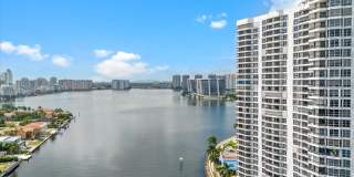 19195 NE 36th Ct Gallery 27