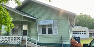 2 bedroom 1 bathroom home in Shawnee Gallery 1