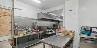 4742 RICHMOND Street Gallery 12