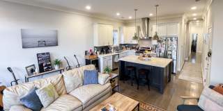 1241 West Oakdale Apt. Gallery 8