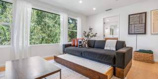 50 Deer Park Ave Gallery 9