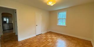 Renovated home, central air, stainless appliances, Radnor SD, Walk to Villanova, small dogs ok...this is a must see! Gallery 6