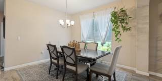 BEAUTIFUL 4-BEDROOM HOME IN NORTHEAST CROSSING Gallery 13