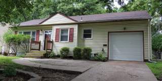 2 Bedroom 1 Bath Home in Roeland Park. 2 Bedroom 1 Bath Home in Roeland Park. Gallery 3