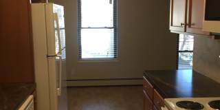 Updated 2 Bedroom Townhome for Rent in Loveland: Shared Garage, Patio, Washer/Dryer Hookups Gallery 3